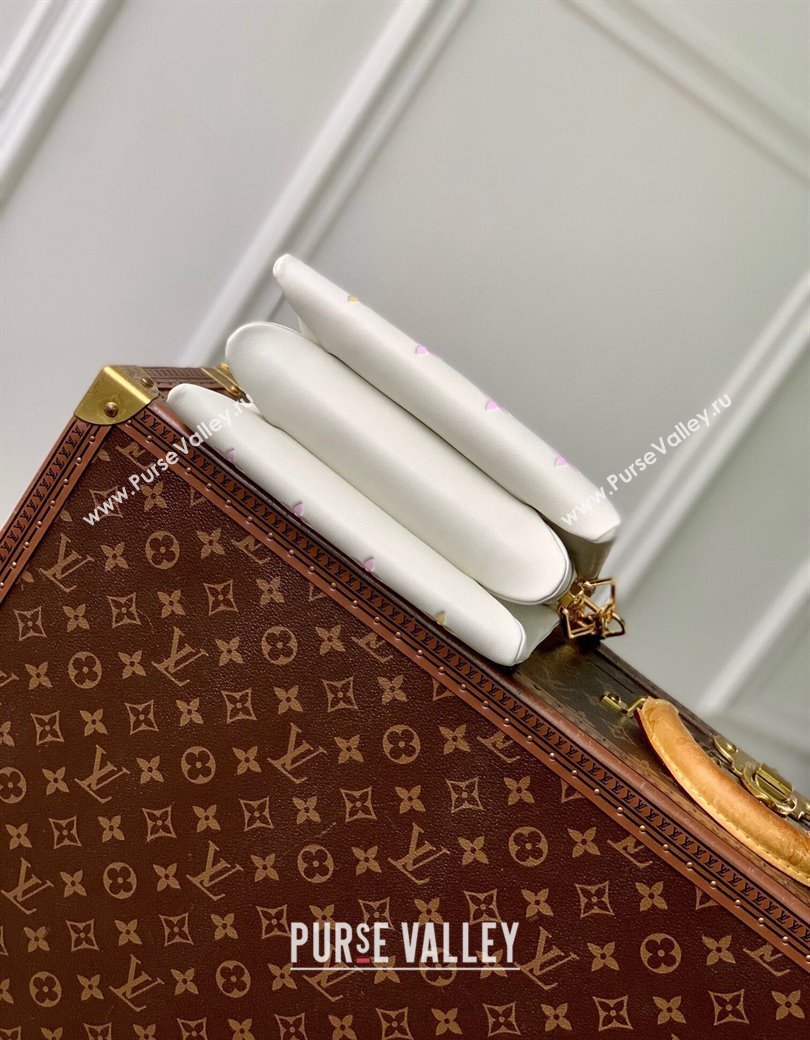 Louis Vuitton Coussin BB Bag in Monogram Puffy Lambskin M11727 White 2024 (KI-241209072)