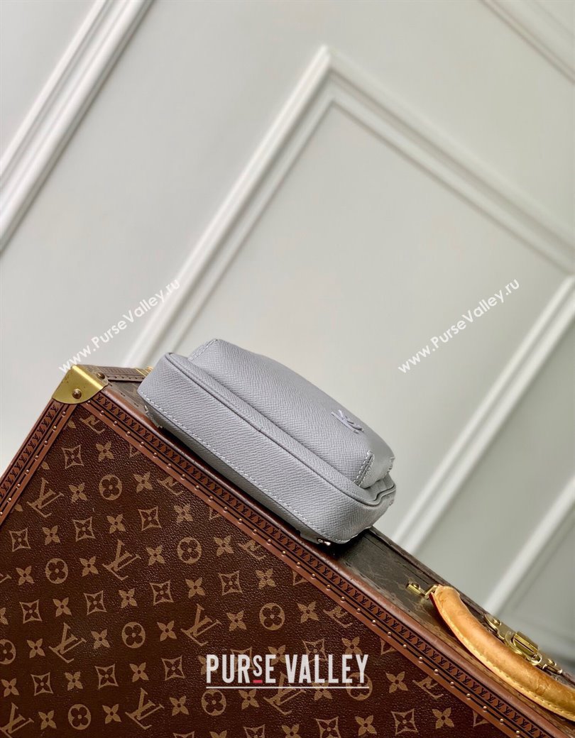 Louis Vuitton Mens Avenue Slingbag NM in Taiga Cowhide Leather M30951 Grey 2024 (KI-241210062)