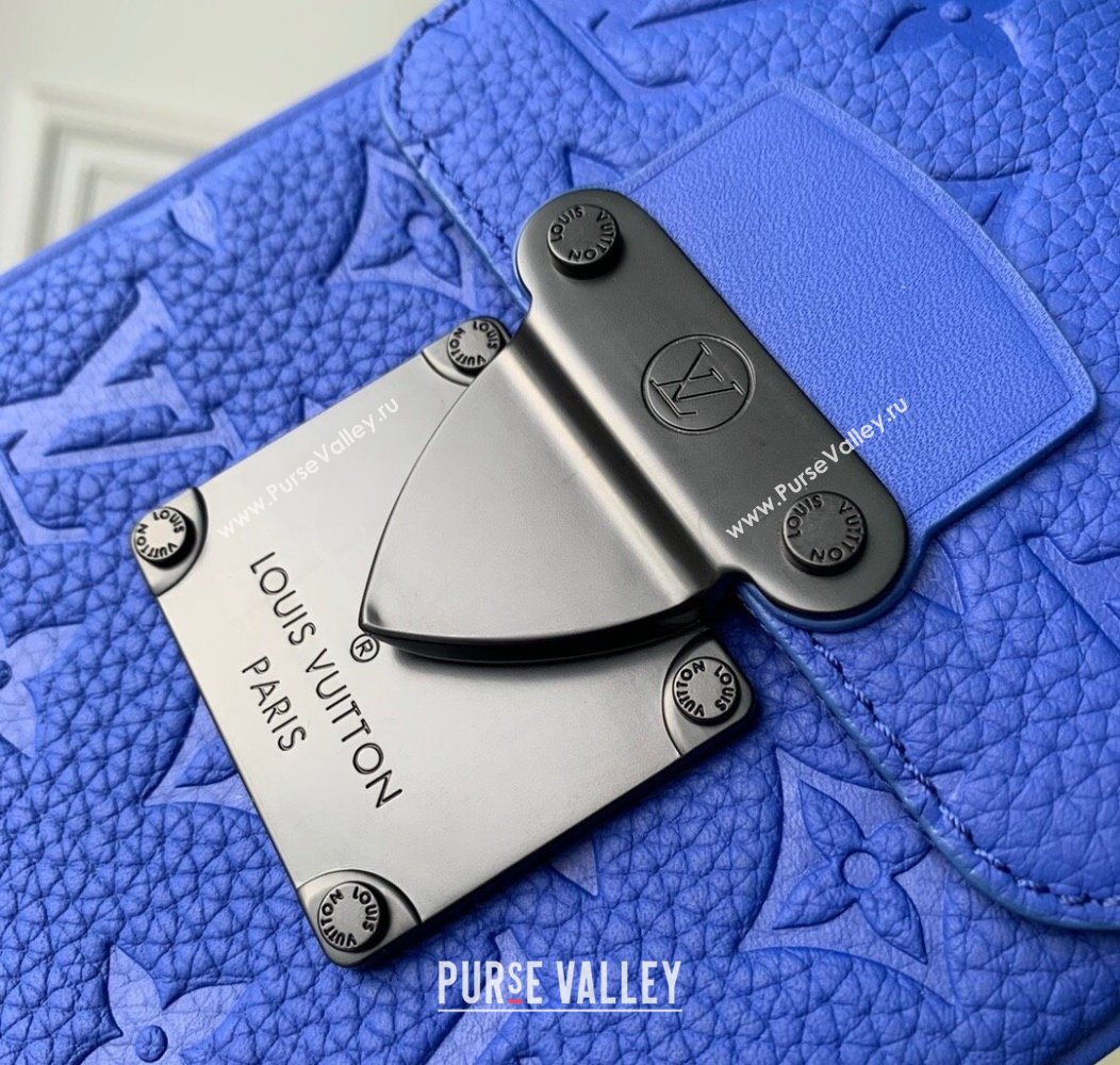 Louis Vuitton S-Lock Vertical Wearable Wallet in Taurillon Monogram Leather M82568 Blue 2024 (KI-241210079)