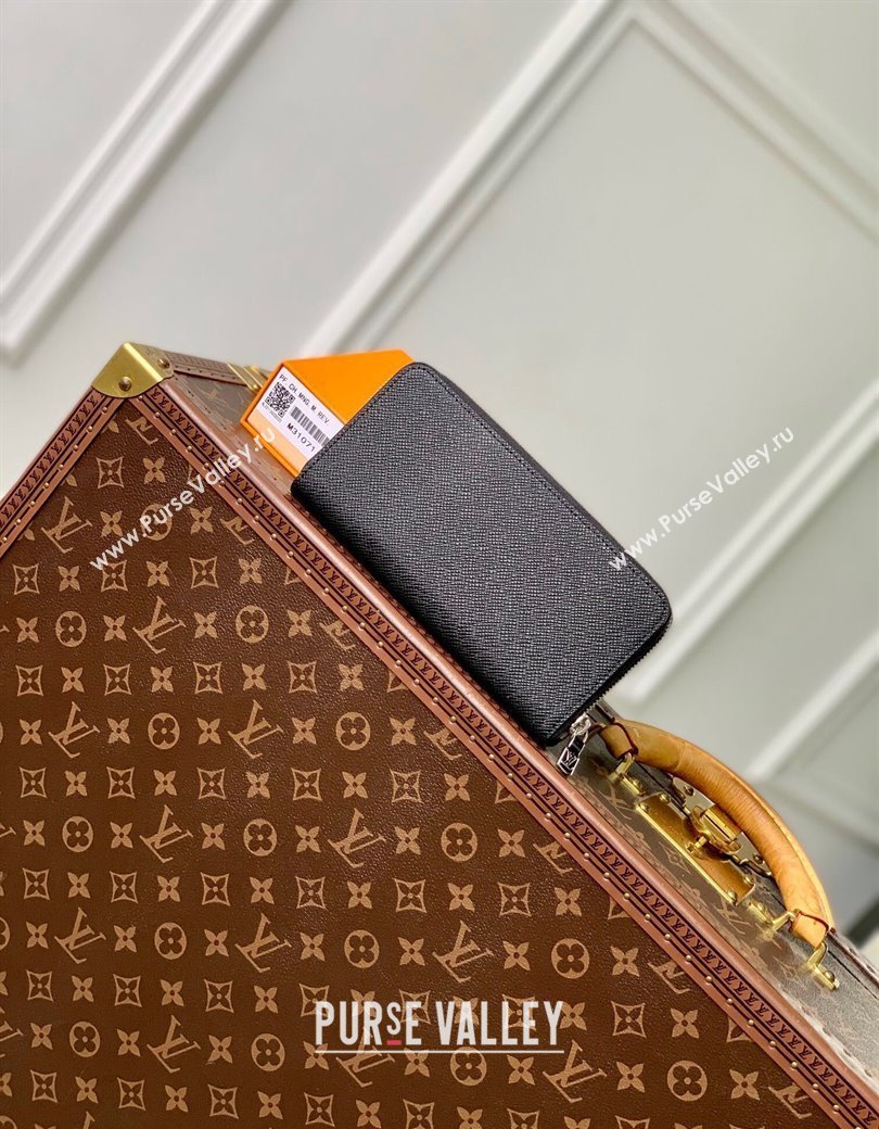 Louis Vuitton Zippy Wallet Horizontal Black Taiga Leather M31071 2024 (KI-241210093)