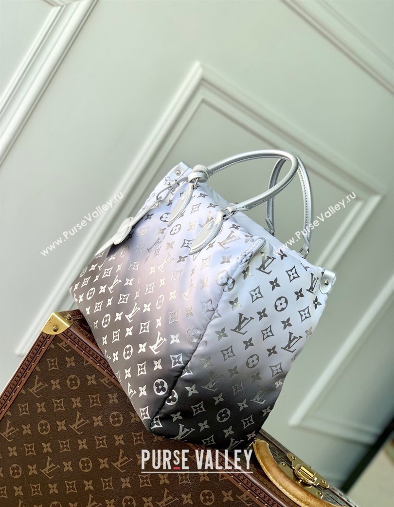 Louis Vuitton OnTheGo MM Tote Bag in Frost Gradient Silver Monogram Nylon M11847 2024 (KI-241210060)