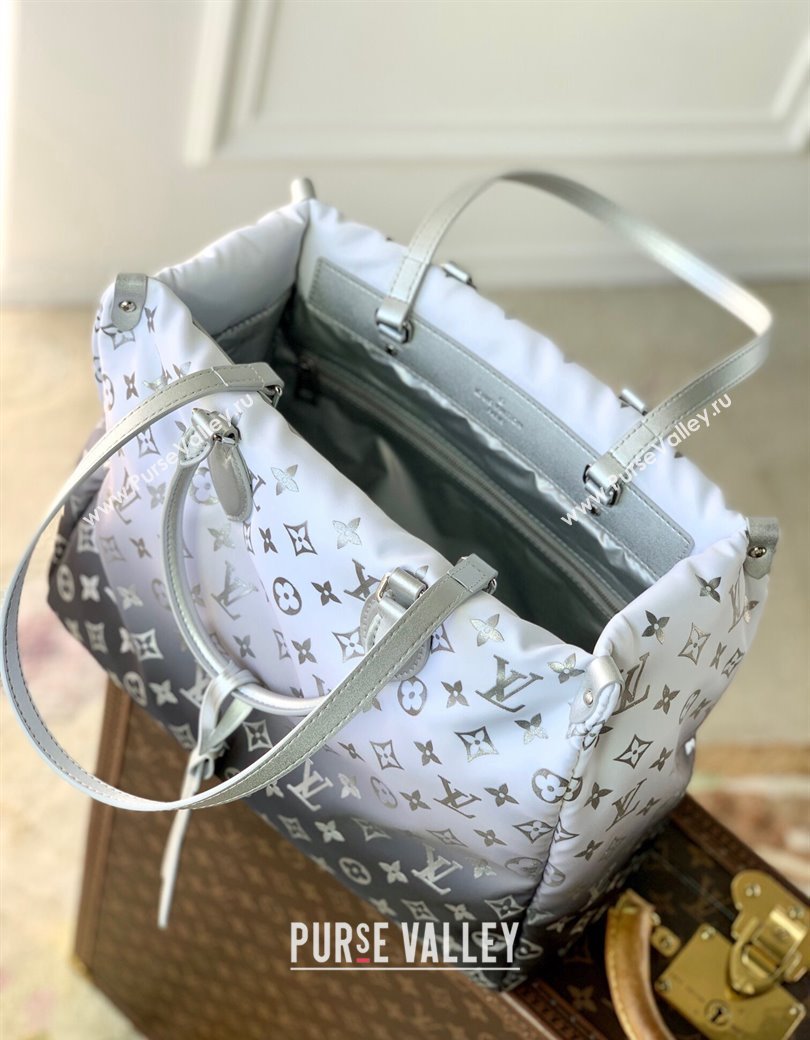 Louis Vuitton OnTheGo MM Tote Bag in Frost Gradient Silver Monogram Nylon M11847 2024 (KI-241210060)