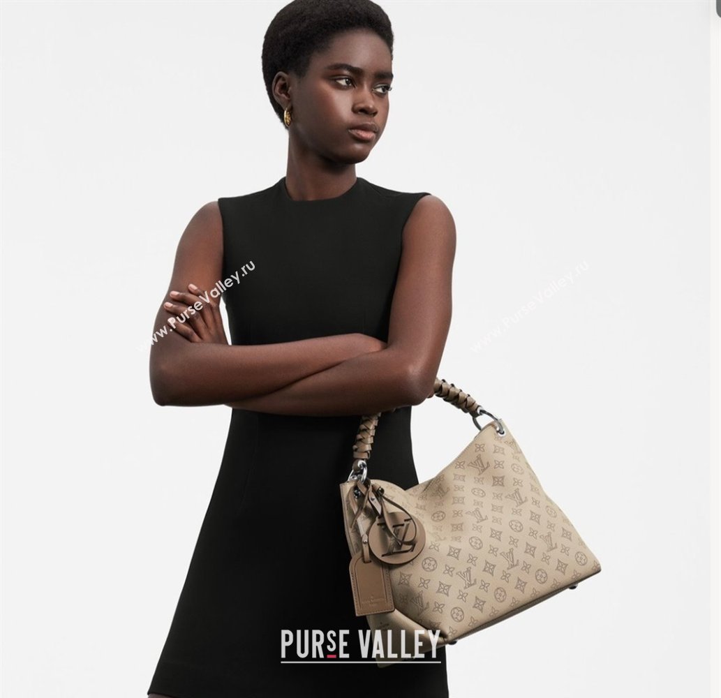 Louis Vuitton Beaubourg Hobo MM Bag in Mahina Perforated Calfskin M56084 Beige 2025 (KI-250121024)