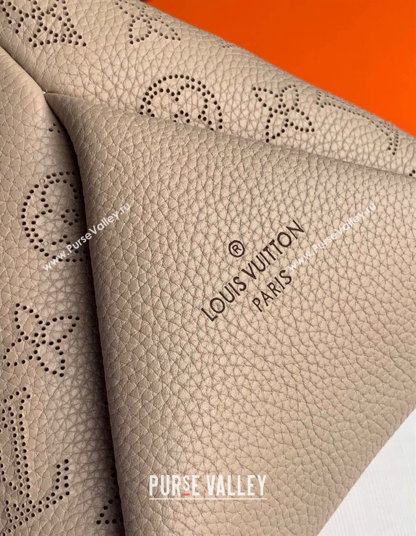 Louis Vuitton Beaubourg Hobo MM Bag in Mahina Perforated Calfskin M56084 Beige 2025 (KI-250121024)