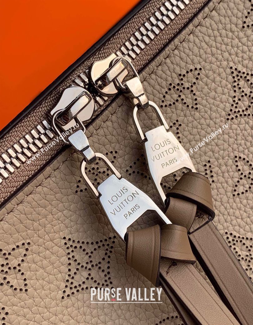 Louis Vuitton Beaubourg Hobo MM Bag in Mahina Perforated Calfskin M56084 Beige 2025 (KI-250121024)