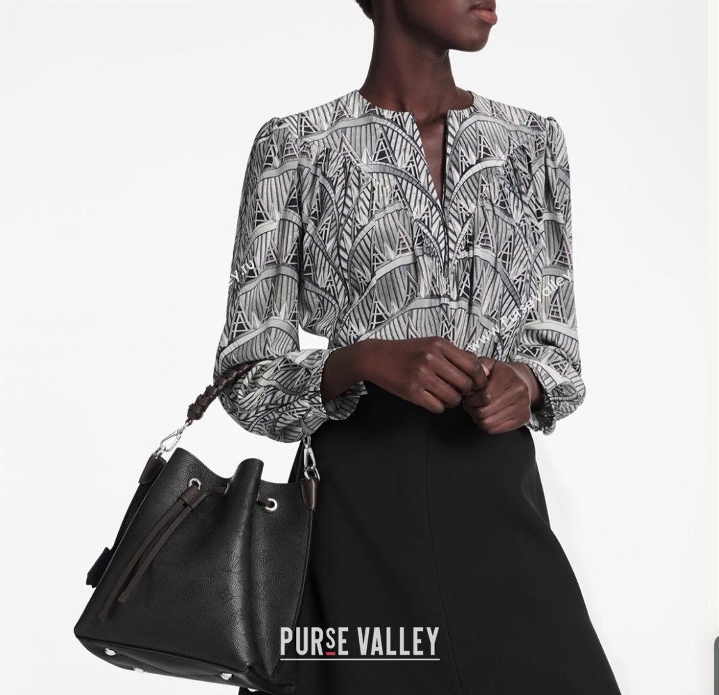 Louis Vuitton Muria Bucket Bag in Mahina Perforated Leather M55801 Black 2025 (KI-250121032)
