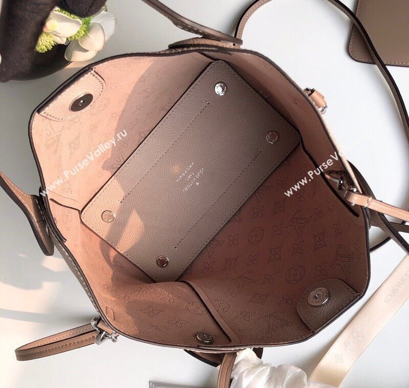 Louis Vuitton Mahina Hina PM Tote Bag in Monogram Perforated Calfskin M54353 Galet Grey 2025 (KI-250120098)