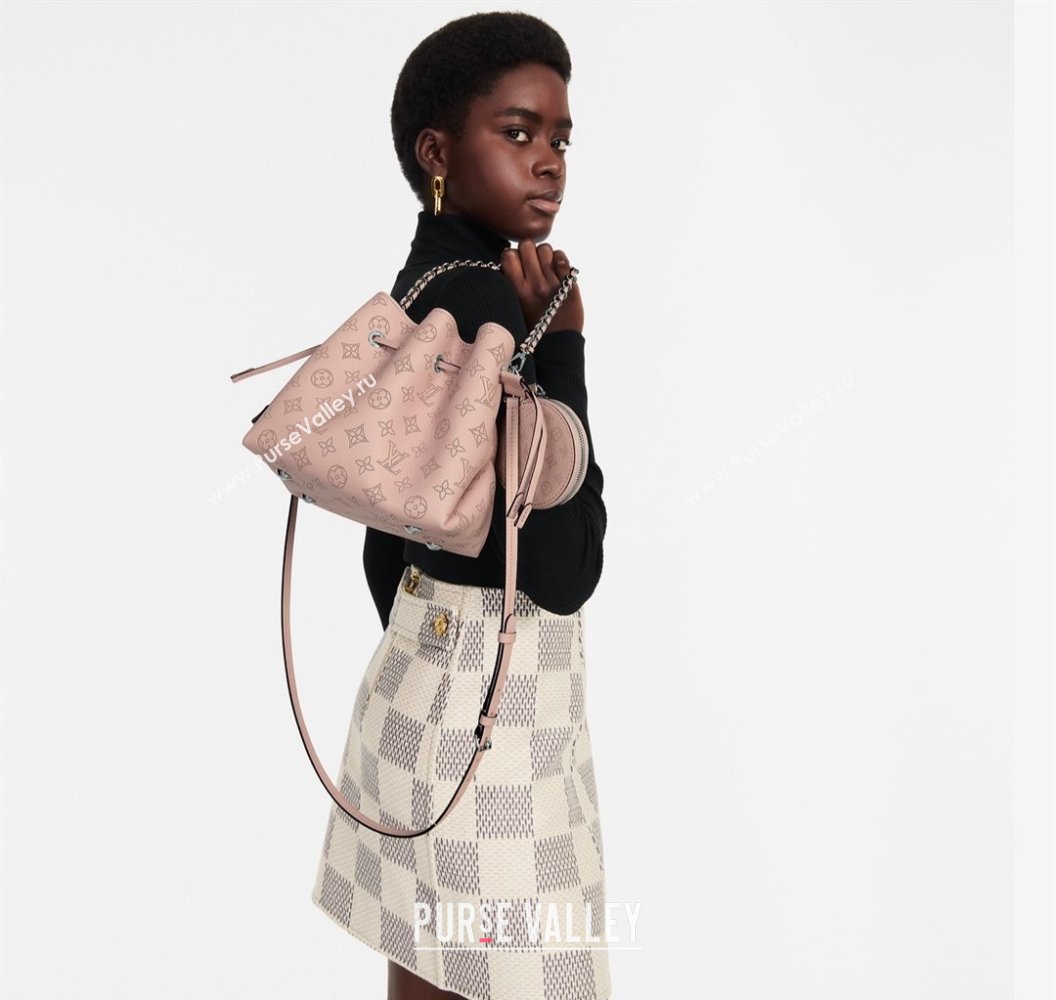 Louis Vuitton Bella Bucket Bag in Perforated Mahina Calfskin M58792 Pearly Pink 2025 (KI-250121013)