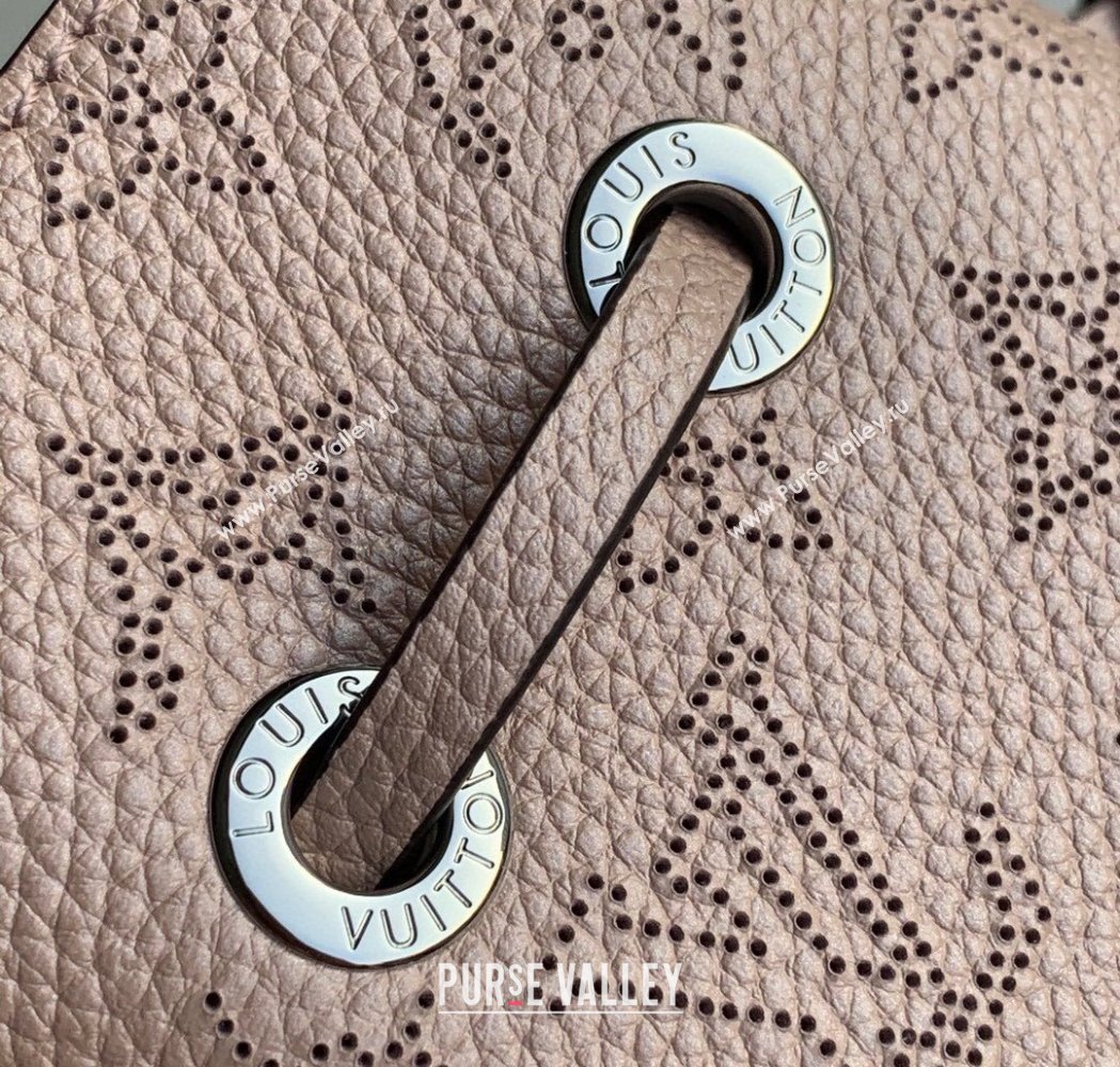 Louis Vuitton Bella Bucket Bag in Perforated Mahina Calfskin M58792 Pearly Pink 2025 (KI-250121013)