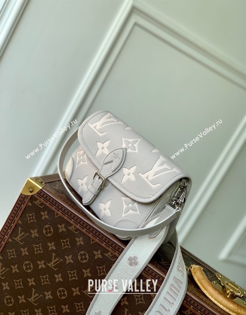 Louis Vuitton Diane Bag in Embossed Grained Leather M14214 Brume Grey/White Quartz 2025 (KI-250212061)