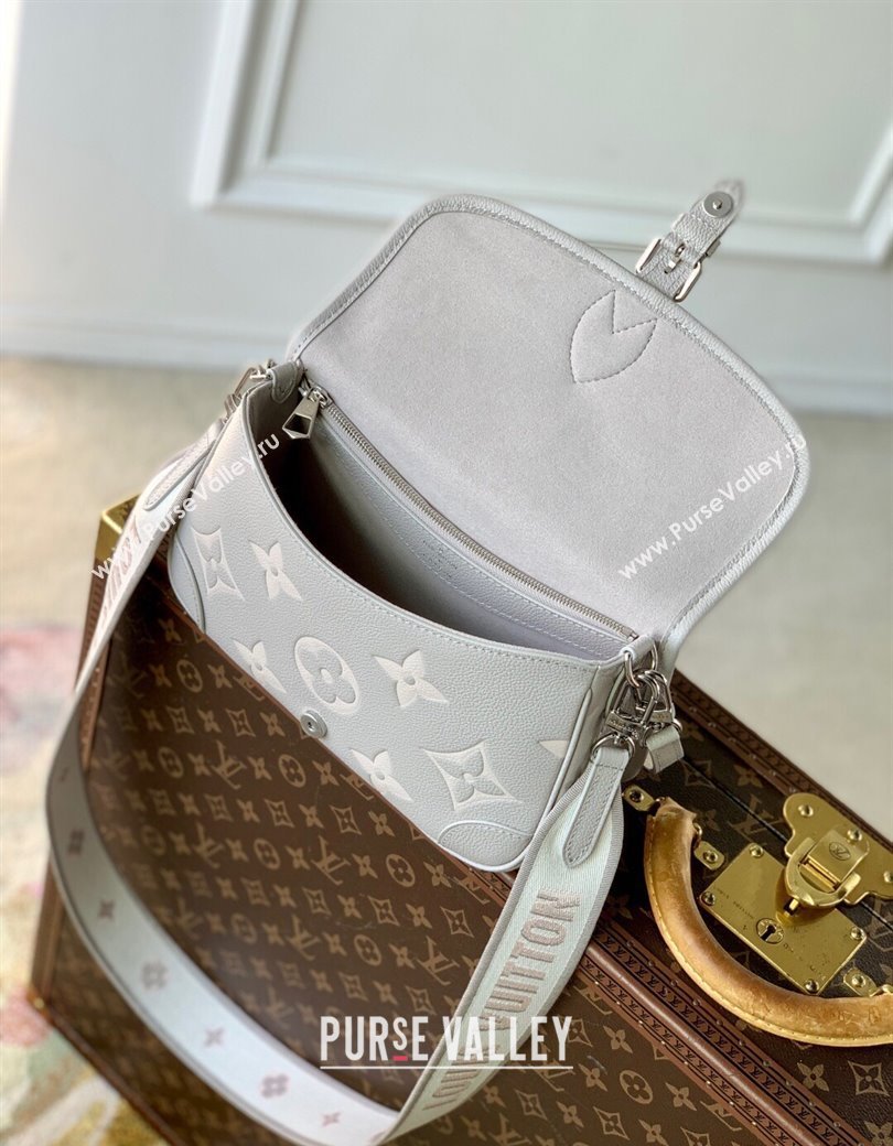 Louis Vuitton Diane Bag in Embossed Grained Leather M14214 Brume Grey/White Quartz 2025 (KI-250212061)