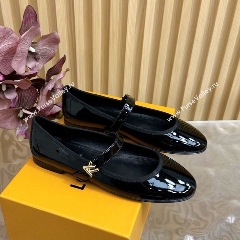 Louis Vuitton Romy Flats Ballerinas in Patent Leather with LV Strap Black 2025 (SS-250222080)