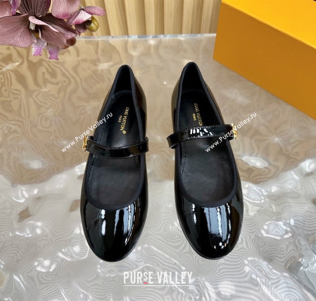 Louis Vuitton Romy Flats Ballerinas in Patent Leather with LV Strap Black 2025 (SS-250222080)