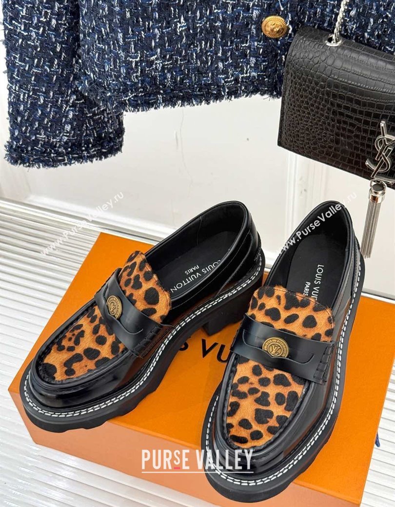 Louis Vuitton LV Beaubourg Platform Loafers 4cm with Coin Charm in Leopard print/Black Leather 2025 (MD-250222028)