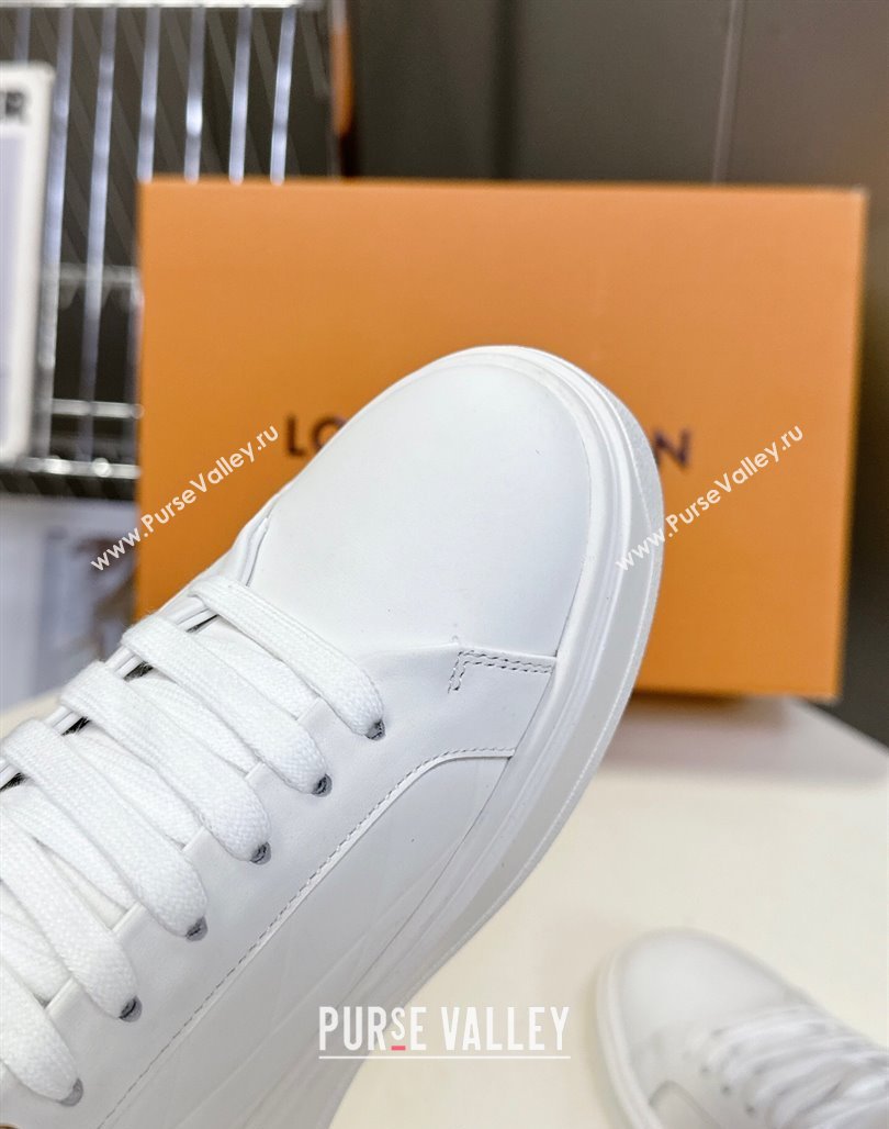 Louis Vuitton Time Out Sneakers in White Leather with Chain Charm 2025 LV042203 (MD-250422089)
