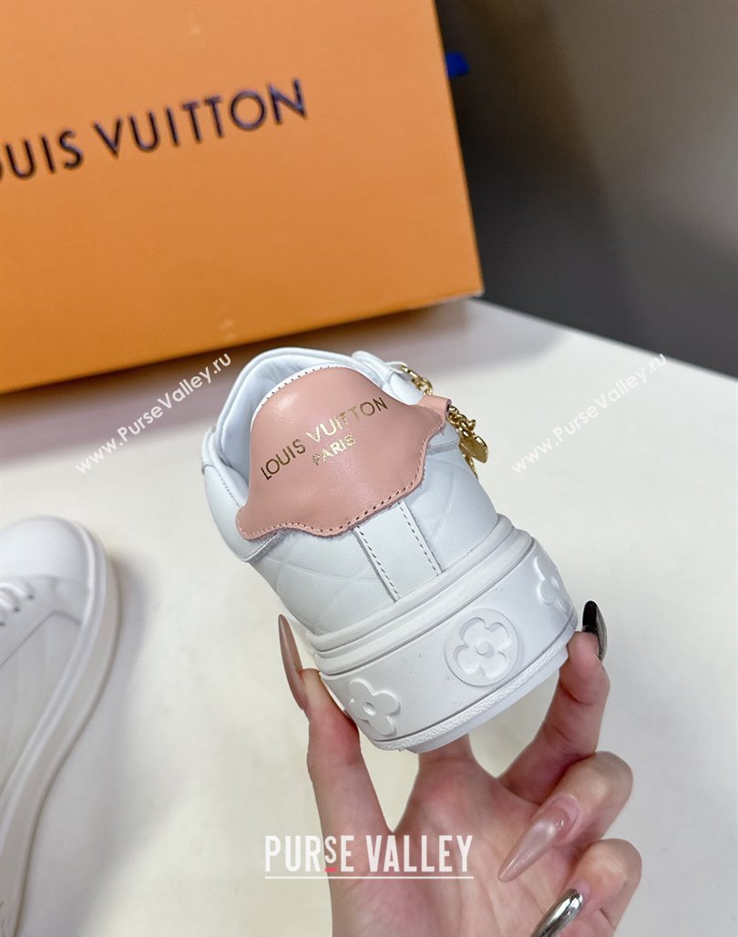 Louis Vuitton Time Out Sneakers in White Leather with Chain Charm 2025 LV042203 (MD-250422089)