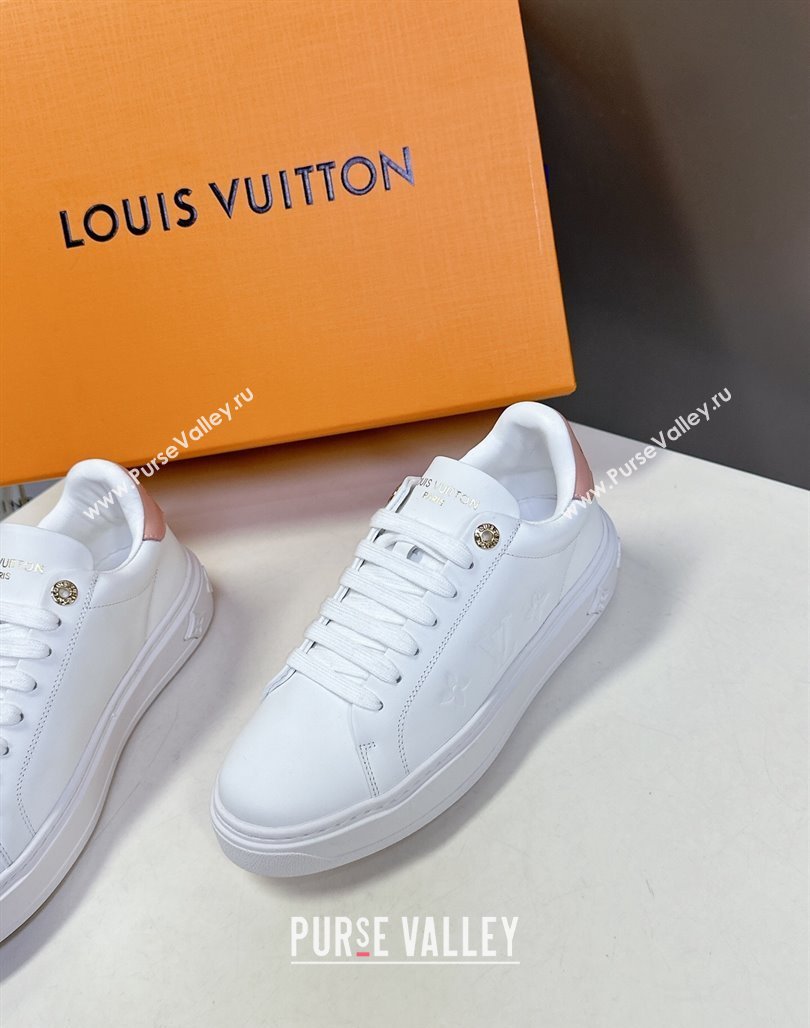 Louis Vuitton Time Out Sneakers in White Leather with Vivienne Hangs 2025 LV042203 (MD-250422084)