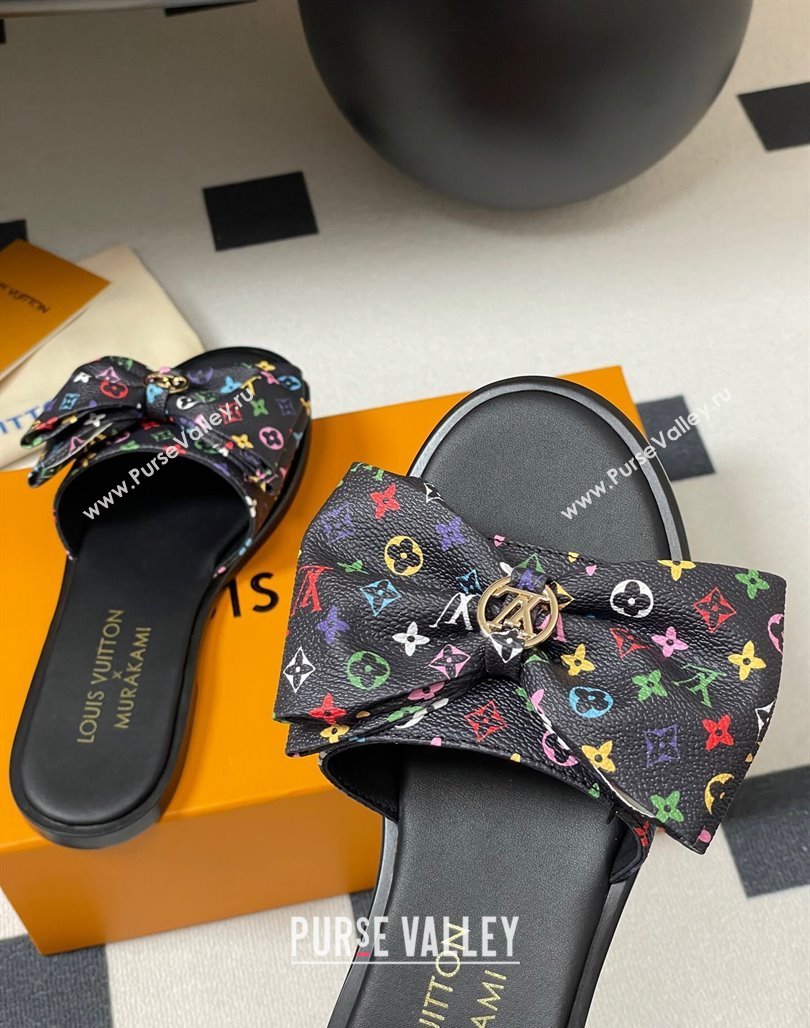 Louis Vuitton LV x TM Lily Flat Slides Sandal with Bow in Monogram Canvas Black/Multicolor 2025 1AGVYB (MD-250422037)