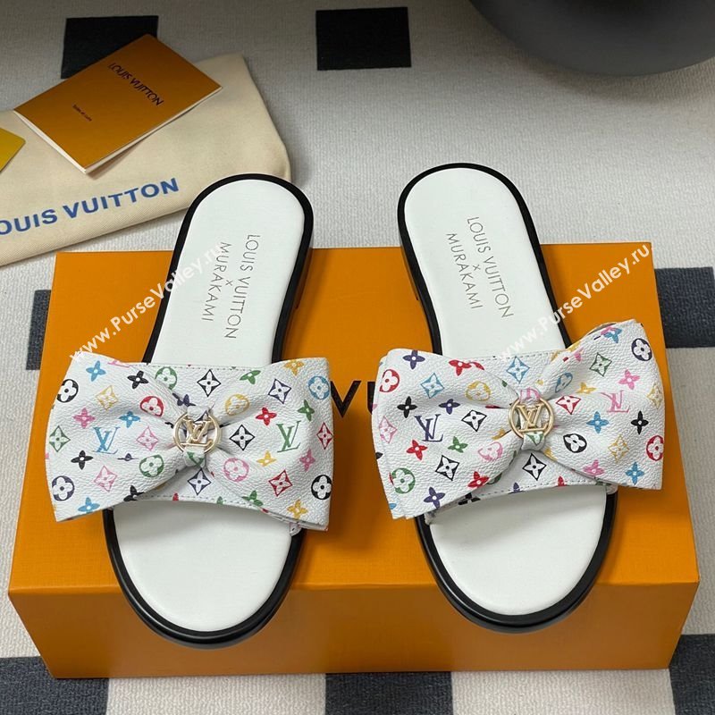 Louis Vuitton LV x TM Lily Flat Slides Sandal with Bow in Monogram Canvas White/Multicolor 2025 1AGVYB (MD-250422038)