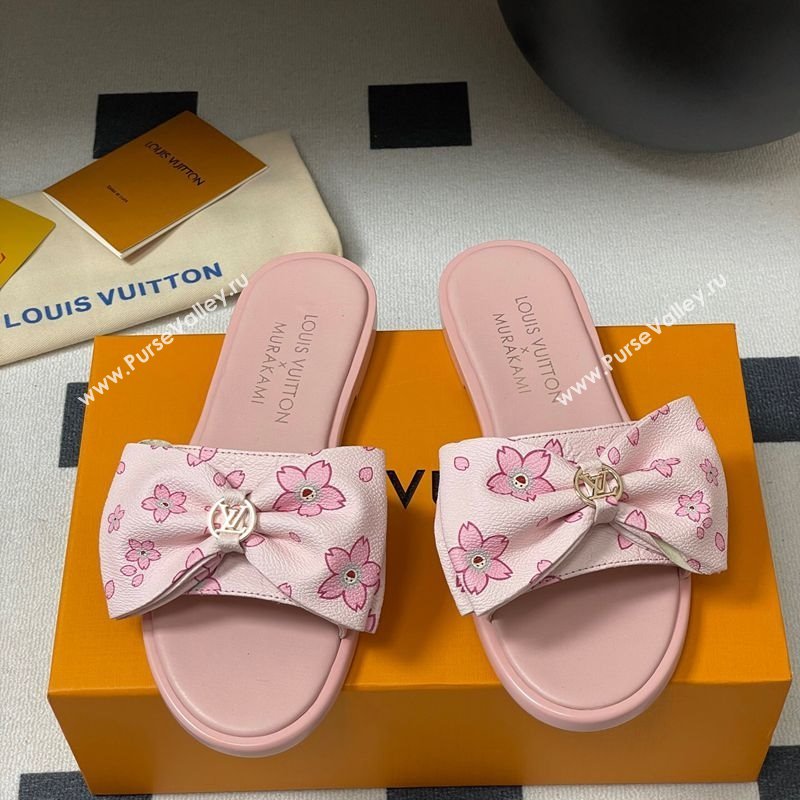 Louis Vuitton LV x TM Lily Flat Slides Sandal with Bow in Cherry Bloom Print Leather Light Pink 2025 1AGVYB (MD-250422041)