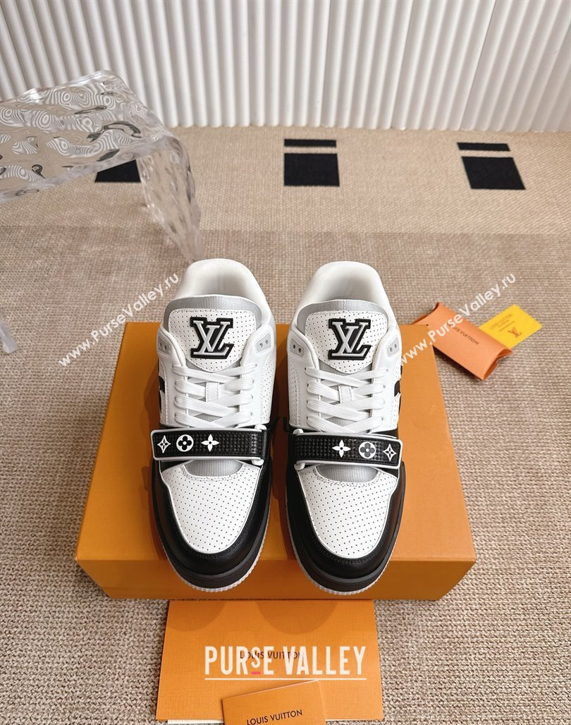 Louis Vuitton LV Trainer Sneakers in Perforated Leather with Velcro Strap Black 2025 1AHTDF (KL-250422180)