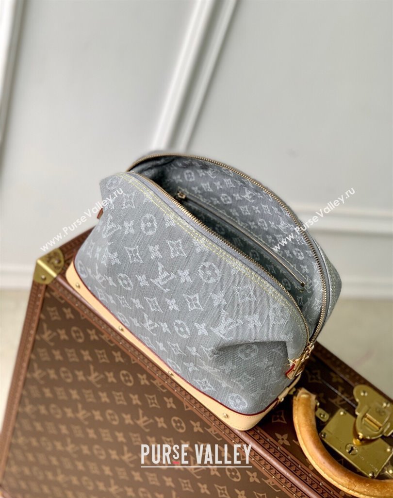 Louis Vuitton Cosmetic Pouch GM in Cloudy Grey Certified Organic Cotton M13750 2025 (KI-250523027)