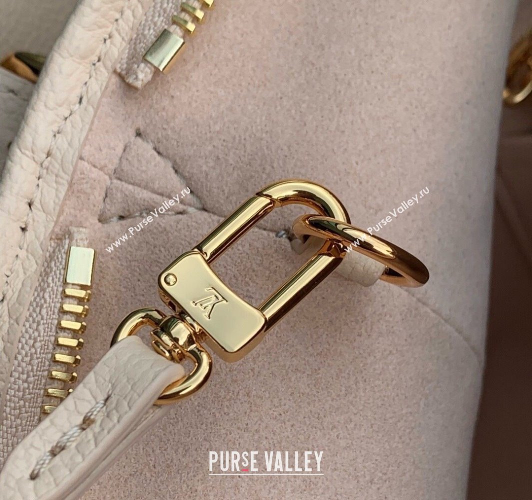 Louis Vuitton CarryAll PM Bag in Embossed Grained Cowhide Leather M14321 Sand Beige 2025 (KI-250523037)