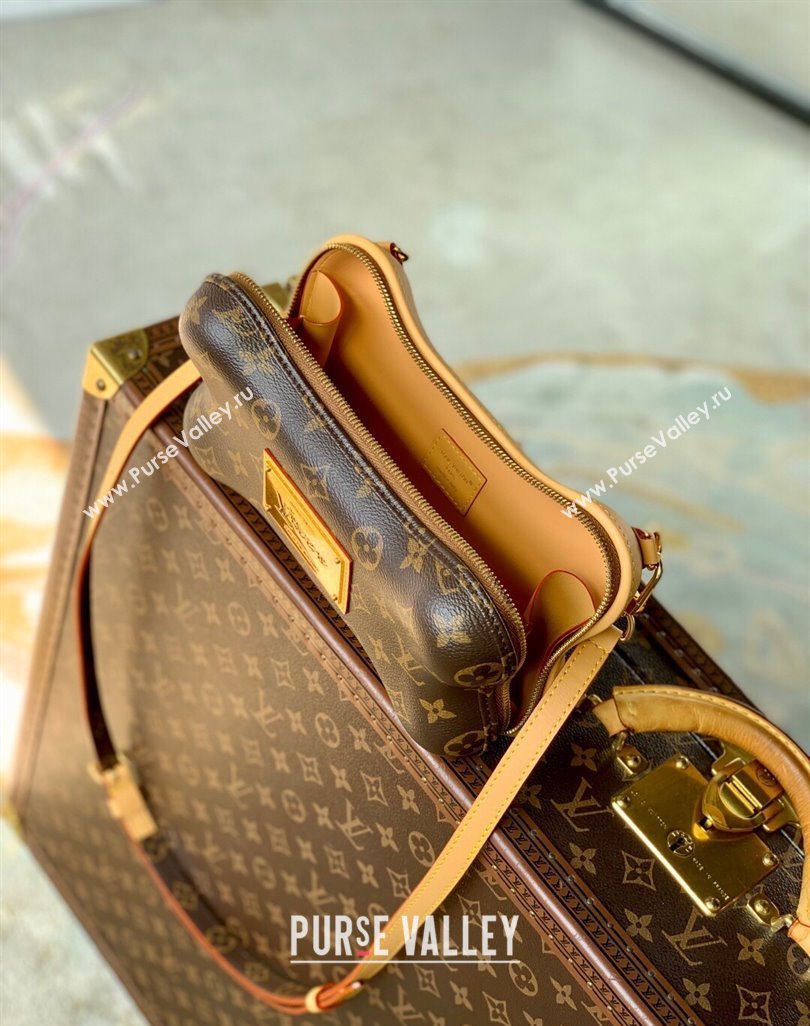 Louis Vuitton Mens Bone Wearable Wallet Mini Bag in Monogram Canvas M12615 2025 (KI-250524018)