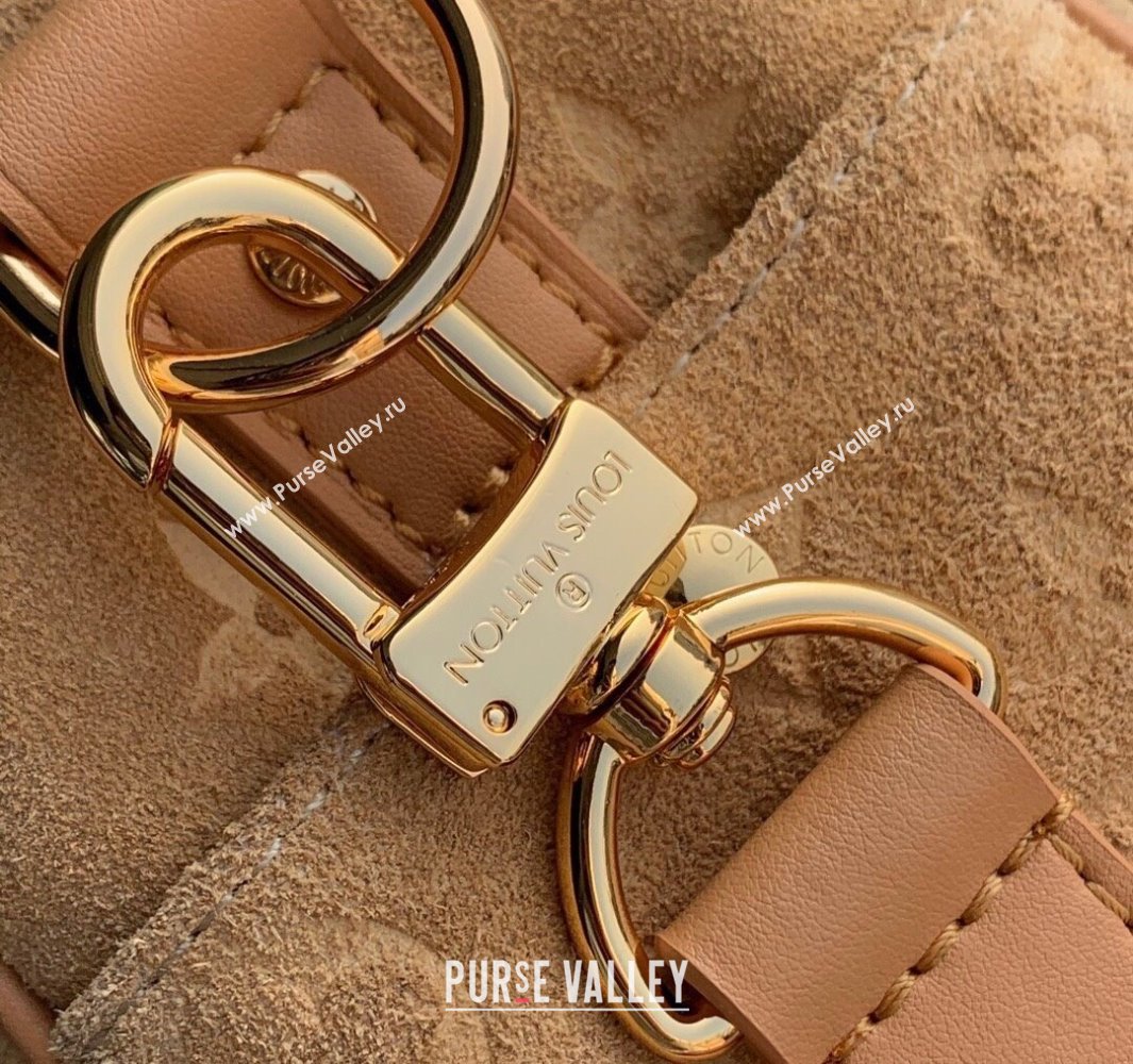 Louis Vuitton Mens Keepall Bandouliere 25 Bag in Beige Leather and Monogram Canvas M12627 2025 (KI-250524025)