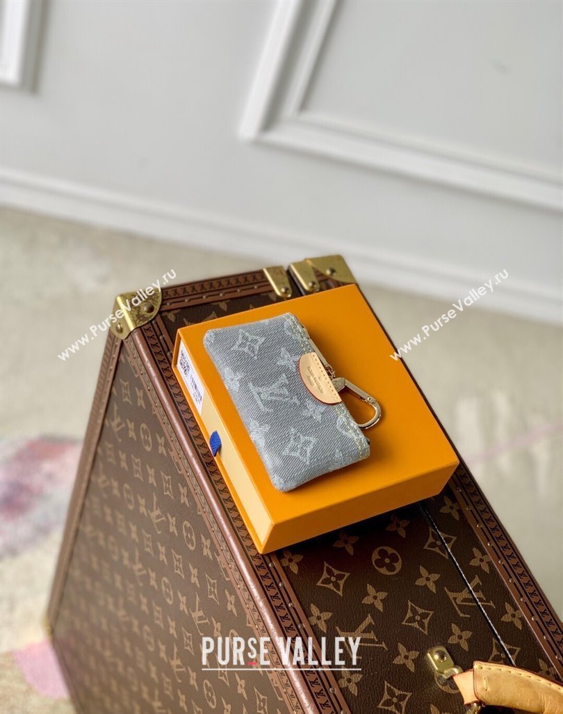 Louis Vuitton Key Pouch in Cloudy Grey Certified Organic Cotton Denim Washed Grey M13208 2025 (KI-250523029)