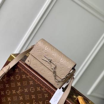Louis Vuitton Mens Steamer Wearable Wallet Mini Bag in Monogram Leather Beige 2025 M13889 (KI-250524033)