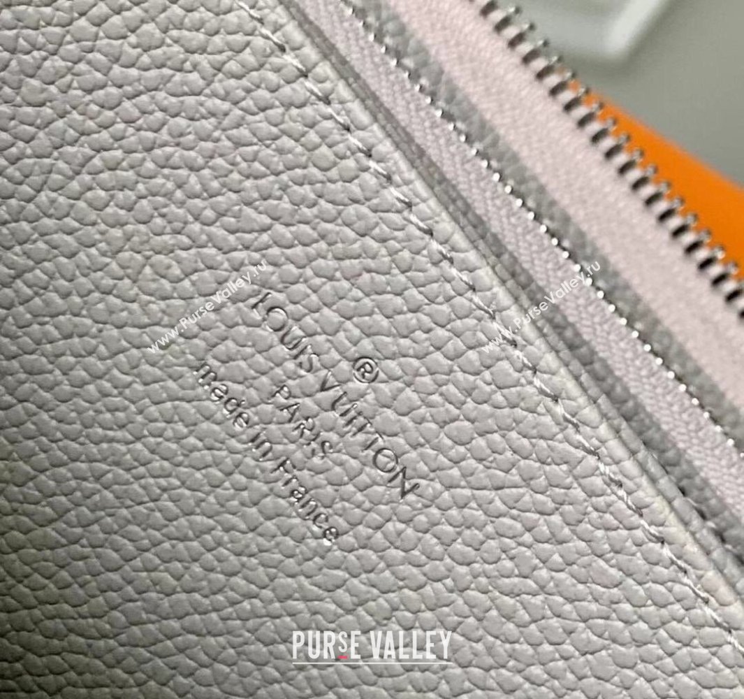 Louis Vuitton Zippy Wallet in Brume Grey Monogram Leather M13825 2025 (KI-250524040)