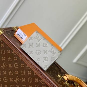 Louis Vuitton Passport Cover in Sand Grey Monogram Shadow Leather M14798 2025 (KI-250523068)