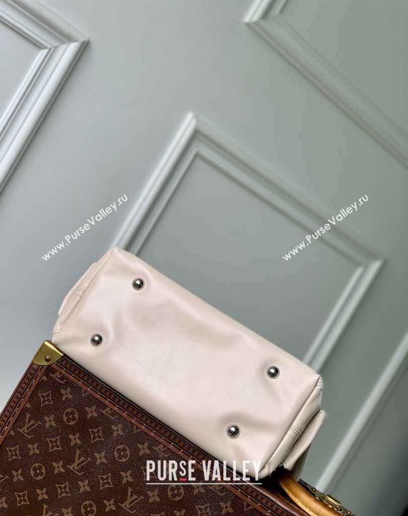 Louis Vuitton CarryAll Cargo Vibe PM Bag in Lambskin leather Vanilla White M12919 2025 (KI-250523110)