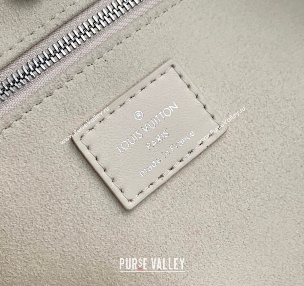 Louis Vuitton CarryAll Cargo Vibe PM Bag in Lambskin leather Vanilla White M12919 2025 (KI-250523110)