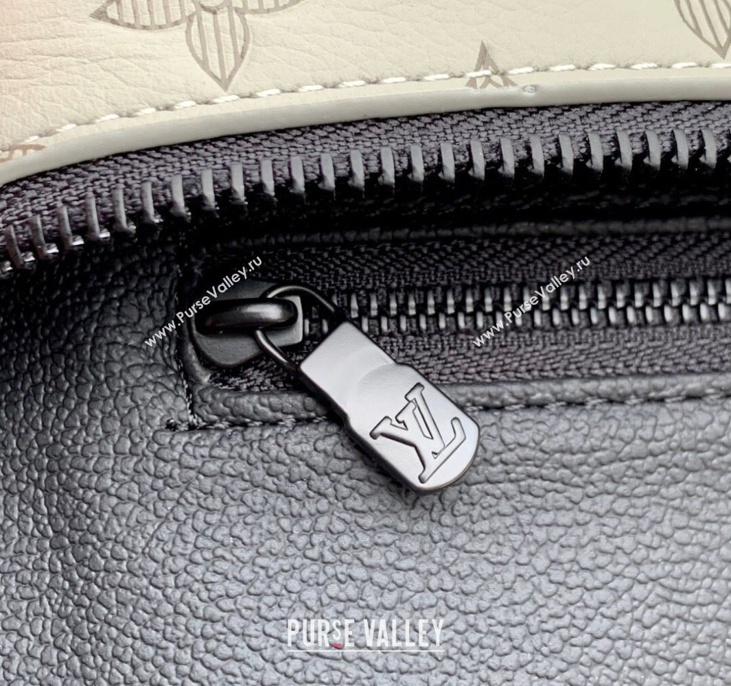 Louis Vuitton Dopp Kit Clutch in Sand Grey Monogram Shadow Leather M14843 2025 (KI-250523082)