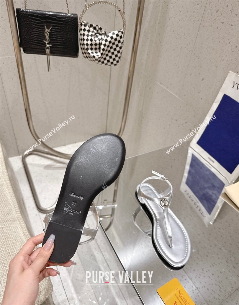 Louis Vuitton Sunkiss Flat Thong Sandals in Silver Leather 2025 1AHKU7 (MD-250609037)