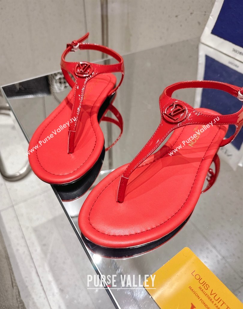 Louis Vuitton Sunkiss Flat Thong Sandals Patent Leather Red 2025 1AHKU7 (MD-250609038)