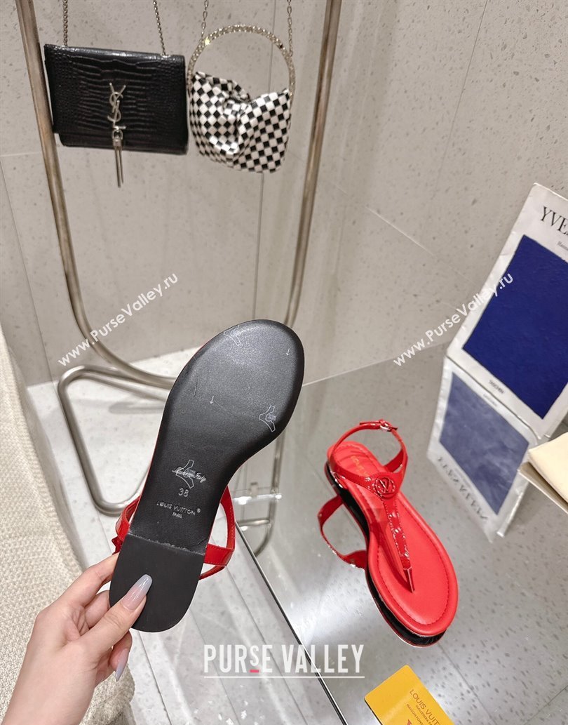 Louis Vuitton Sunkiss Flat Thong Sandals Patent Leather Red 2025 1AHKU7 (MD-250609038)