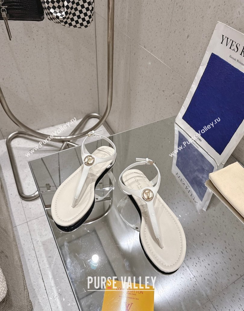 Louis Vuitton Sunkiss Flat Thong Sandals Patent Leather White 2025 1AHKU7 (MD-250609040)