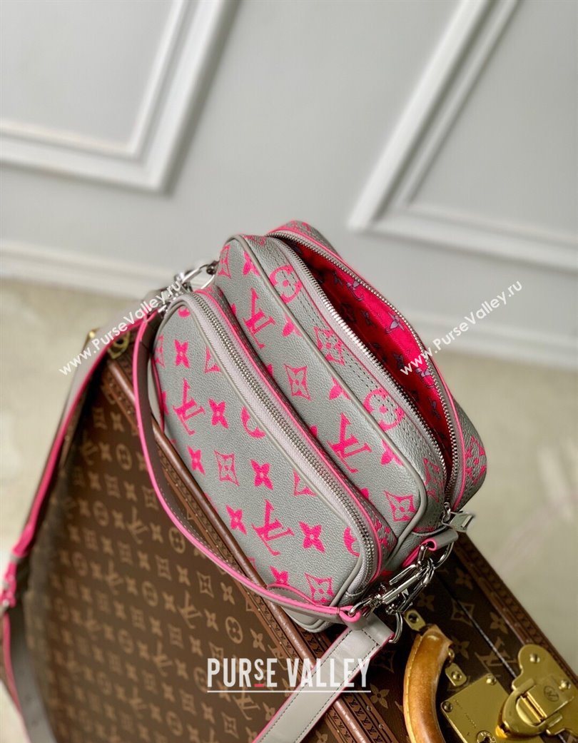 Louis Vuitton Mens Nil Bag in Monogram Glow Canvas Grey/Pink 2025 M15024 (KI-250702029)