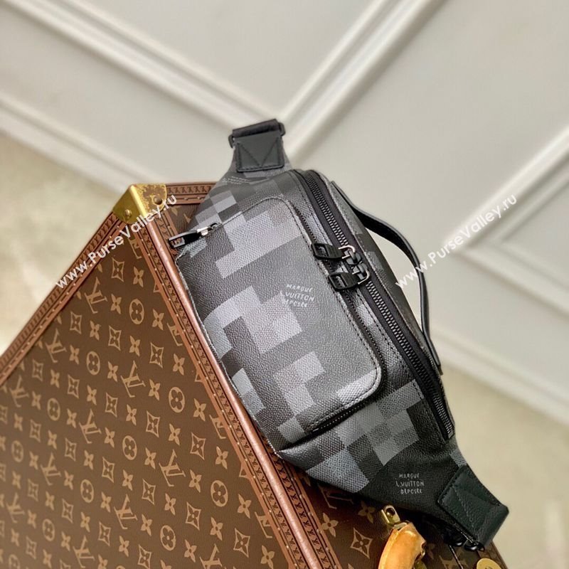 Louis Vuitton Mens Rush Bumbag in Damoflage Black Canvas M14920 2025 (KI-250702031)