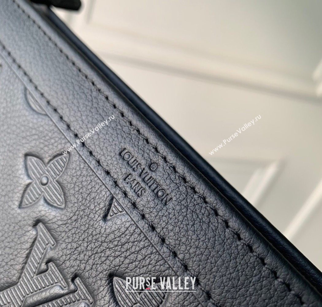 Louis Vuitton Mens Gaston Wearable Wallet in Monogram Shadow Leather M81115 Black 2025 (KI-250702039)