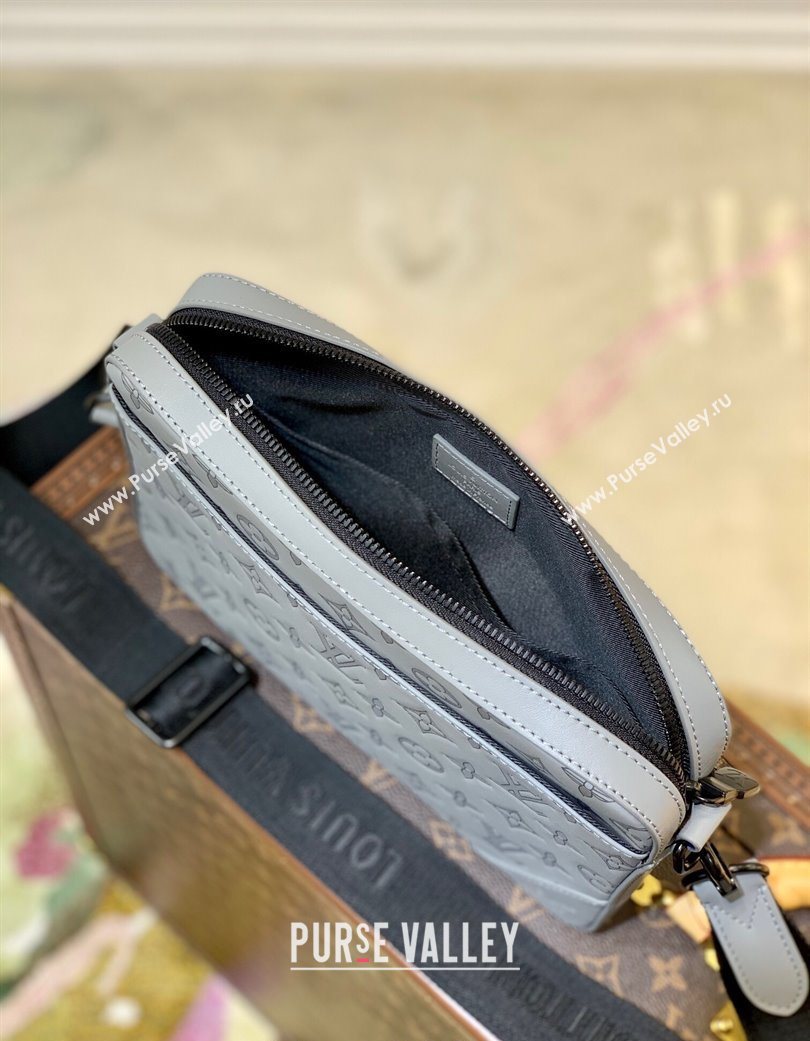 Louis Vuitton Mens Duo Messenger Bag in Monogram Shadow Leather Grey M46104 2025 (KI-250702040)