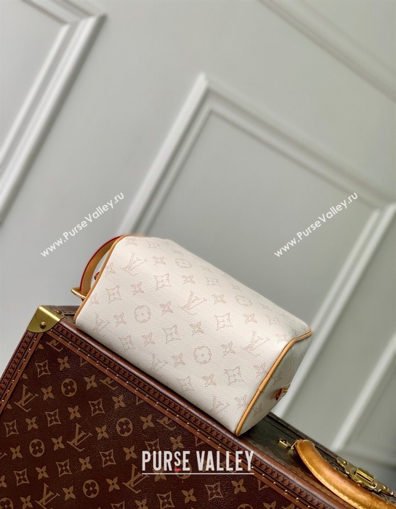 Louis Vuitton Mens Locker Dopp Kit Cluch in Monogram Heritage Canvas M14839 Off-White 2025 (KI-250701107)