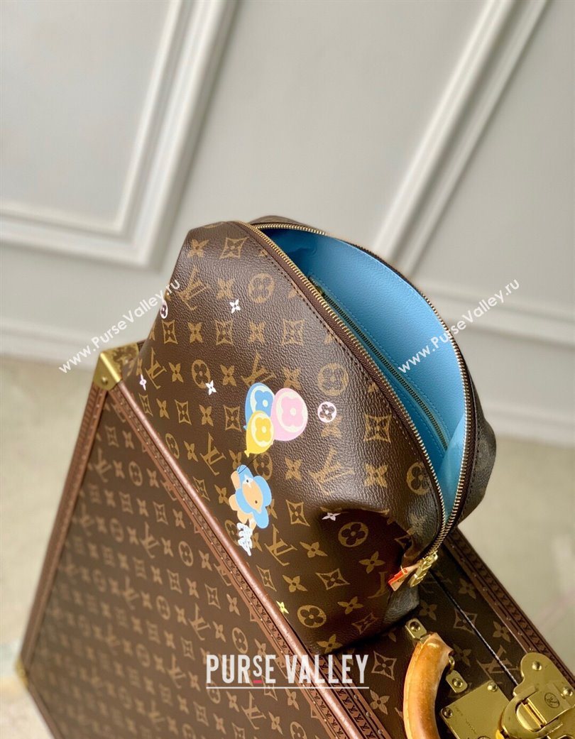 Louis Vuitton Cosmetic Pouch GM in Vivienne Monogram Canvas 2025 M14891 (KI-250702044)