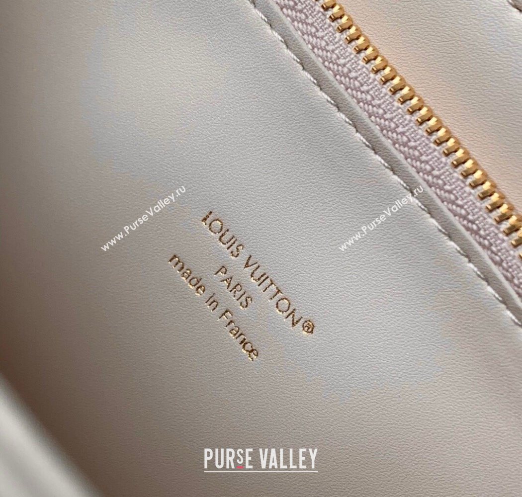 Louis Vuitton Twist MM Slim bag in Leather Quartz White 2025 M14341 (KI-250702021)