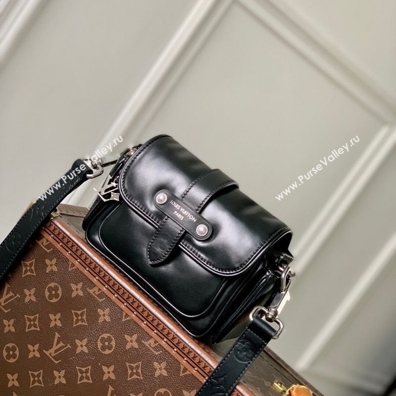 Louis Vuitton Mens Cargo Wearable Wallet Mini Bag Black Calf leather 2025 M13989 (KI-250702022)