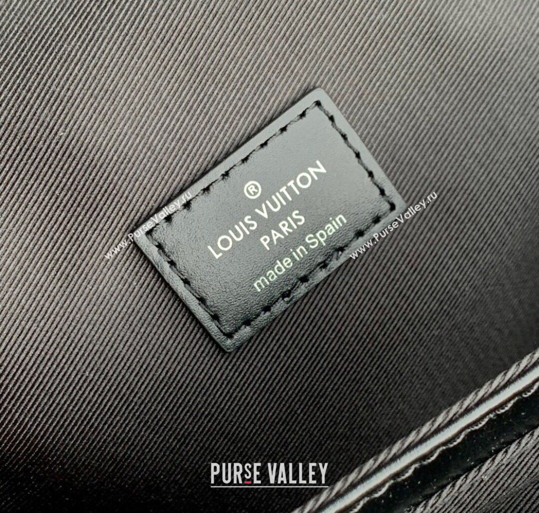 Louis Vuitton Mens Cargo Wearable Wallet Mini Bag Black Calf leather 2025 M13989 (KI-250702022)