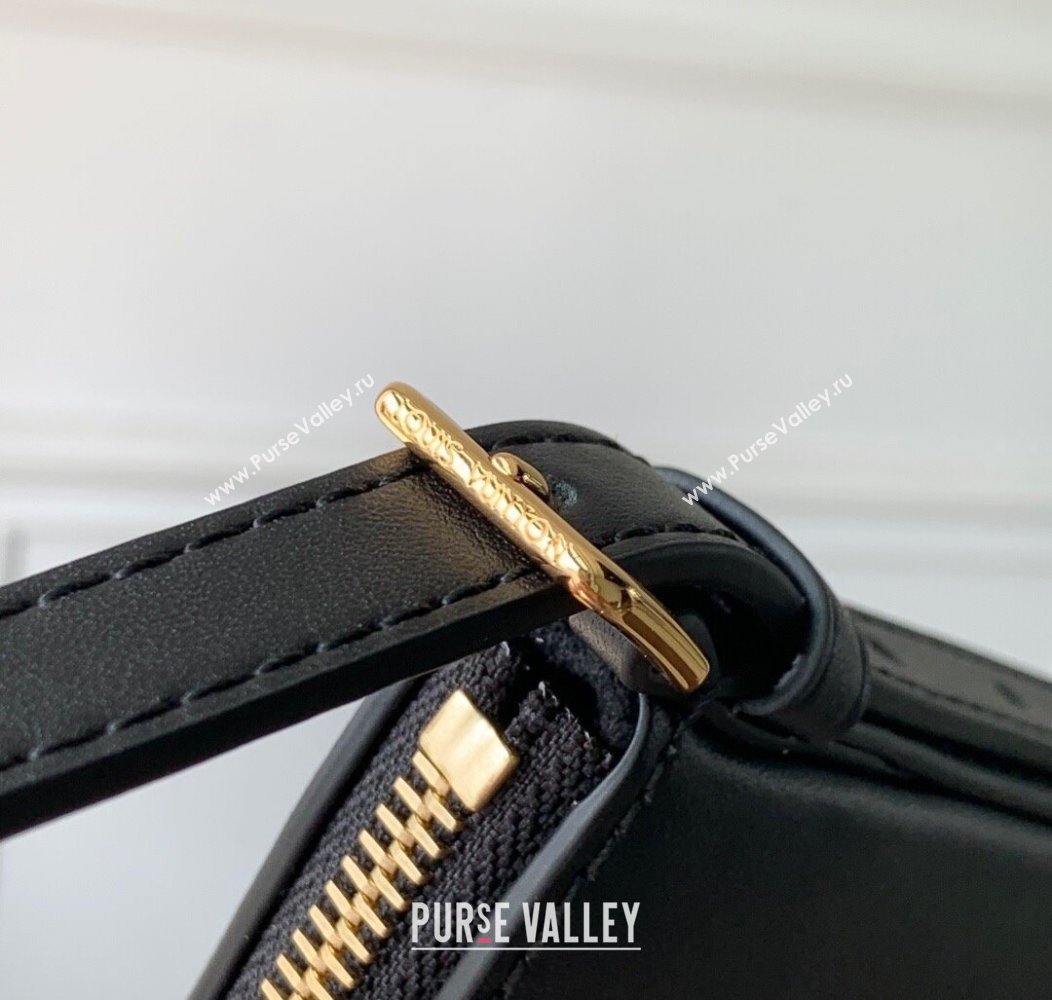 Louis Vuitton Pochette LV Bloom bag in Calfskin Leather M25525 Black 2025 (KI-2508110046)